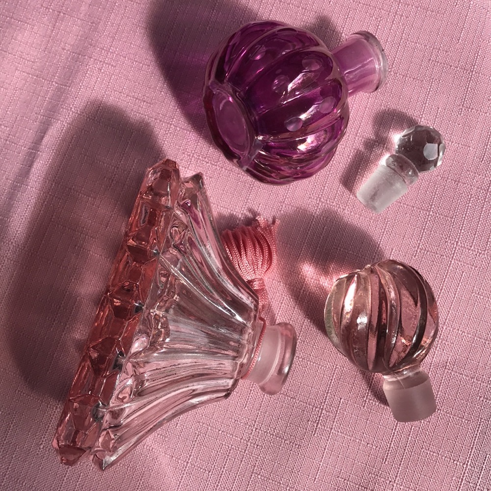 Glass Perfume Bottle Flacons Set of 2 Decanters - Picture 6 of 10